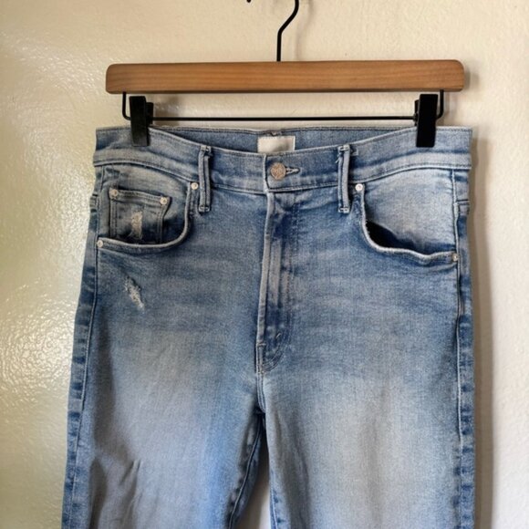 MOTHER | Love In A Boat The Insider Crop Step Fray Jeans - Picture 2 of 8